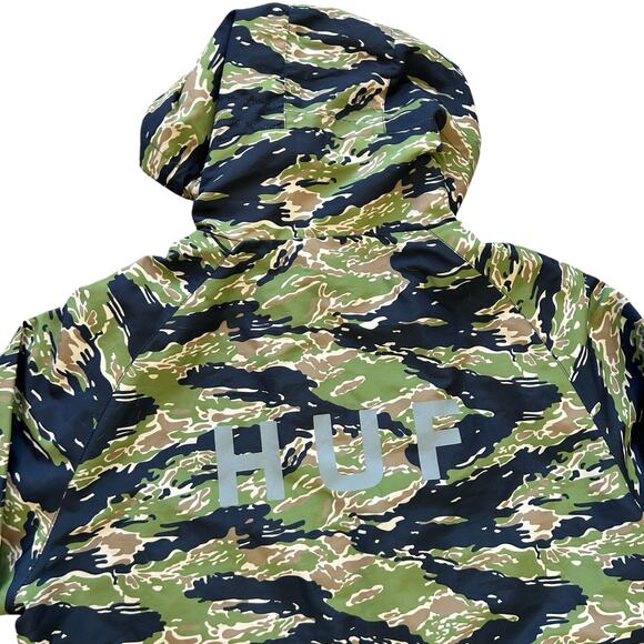 HUF Camo Jacket Windbreaker Mens Med Green Black Streetwear Urban Utility Skater - Picture 4 of 16